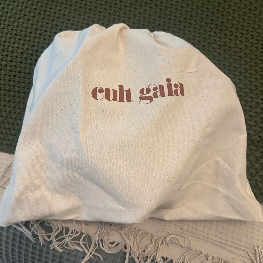 Cult Gaia Sybil Crossbody Bag - Picture 3 of 9
